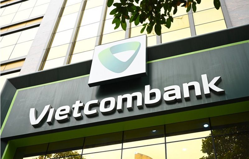 2-vietcombank-la-mot-trong-nhung-ngan-hang-thuong-mai-lon-nhat-viet-nam.jpg
