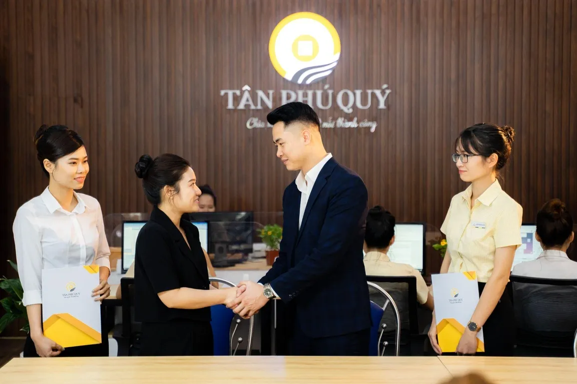 edit-dai-ly-thue-tan-phu-quy-dich-vu-ke-toan-cho-doanh-nghiep-ho-kinh-doanh-1docx-1653664885056.webp